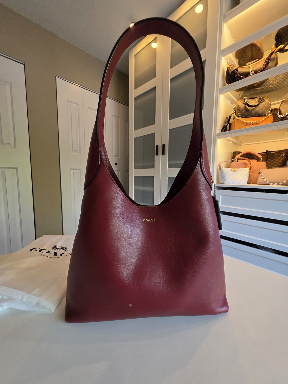 Coach Brooklyn 28 Leather Shoulder Hobo Bag In Ruby - Picture 1 of 16